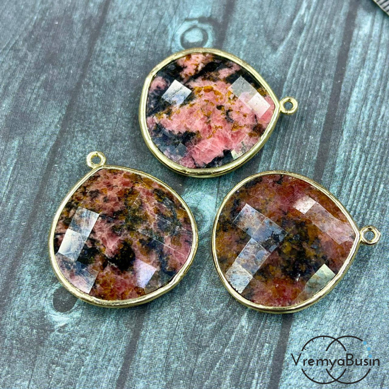 Турмалин, подвеска граненая 25х28 мм в оправе цв. золото(1 шт.)