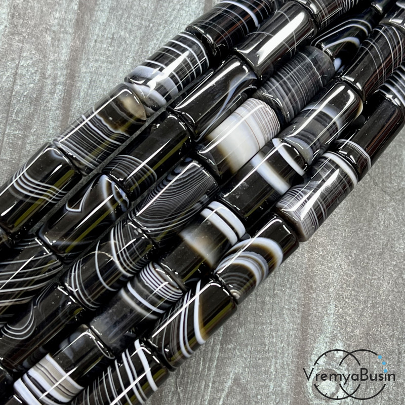 Агат черный полосатый, трубочка гладкая 8х16 мм (1/2 нити, ок. 12 шт.)