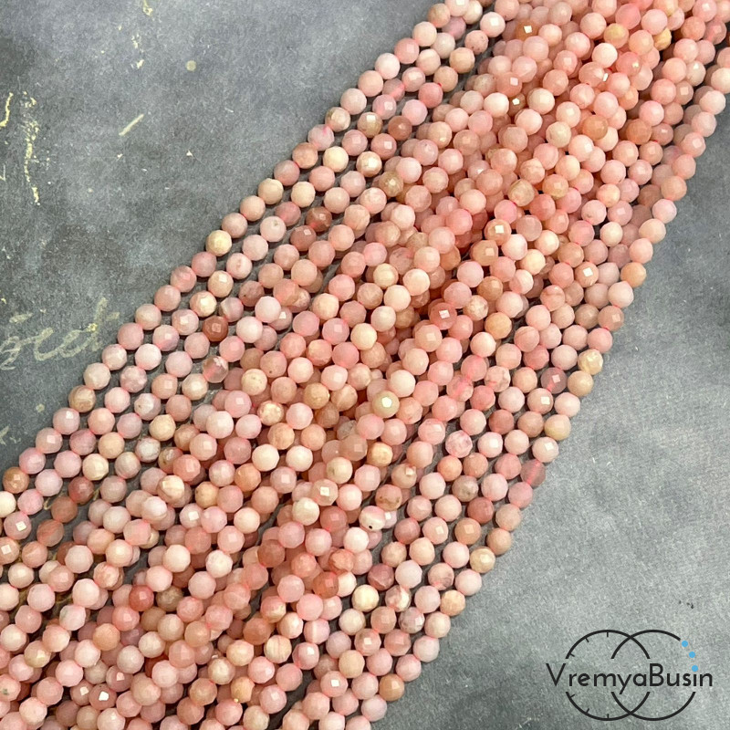 Опал розовый, самые мелкие граненые бусины из камня, 3 мм ААА качество (нить, ок. 40 см.)