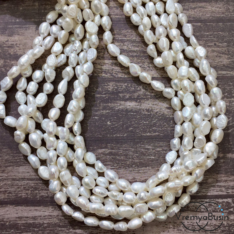 Жемчуг натуральный речной, барочный ок. 6х8 (нить, ок. 45 шт.)