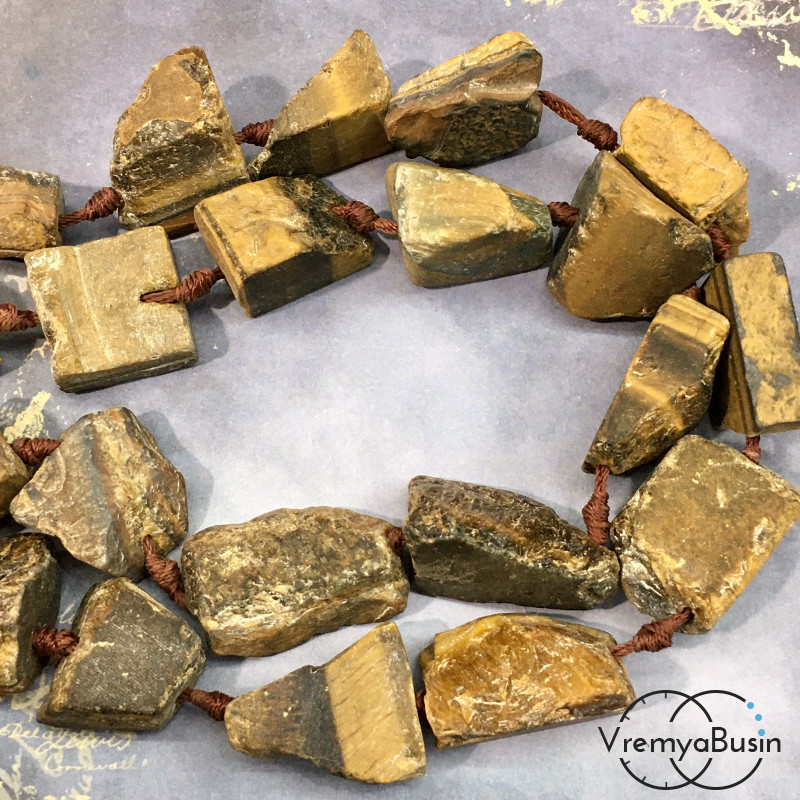 Тигровый глаз, крупные кусочки необработанного камня (1/2 нити, ок.  7-8    шт.)