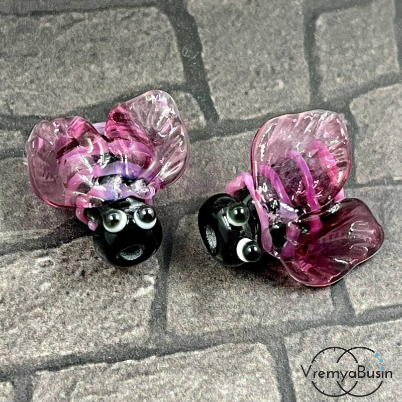 Бусина ручной работы "Пчела", 14х16 мм, лэмпворк из стекла (1 шт.)