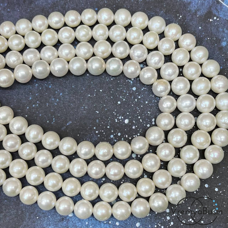Жемчуг натуральный речной, белый округлый, ок. 9 мм (нить, ок. 45 шт.)